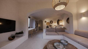 Lejardin suites santorini